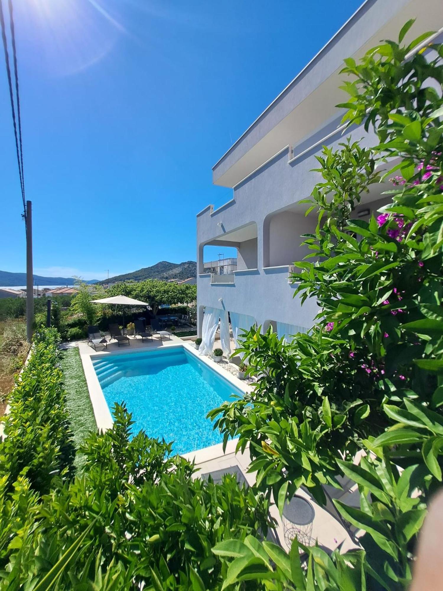 Paulina Harmony Rooms Seget Vranjica Exterior photo