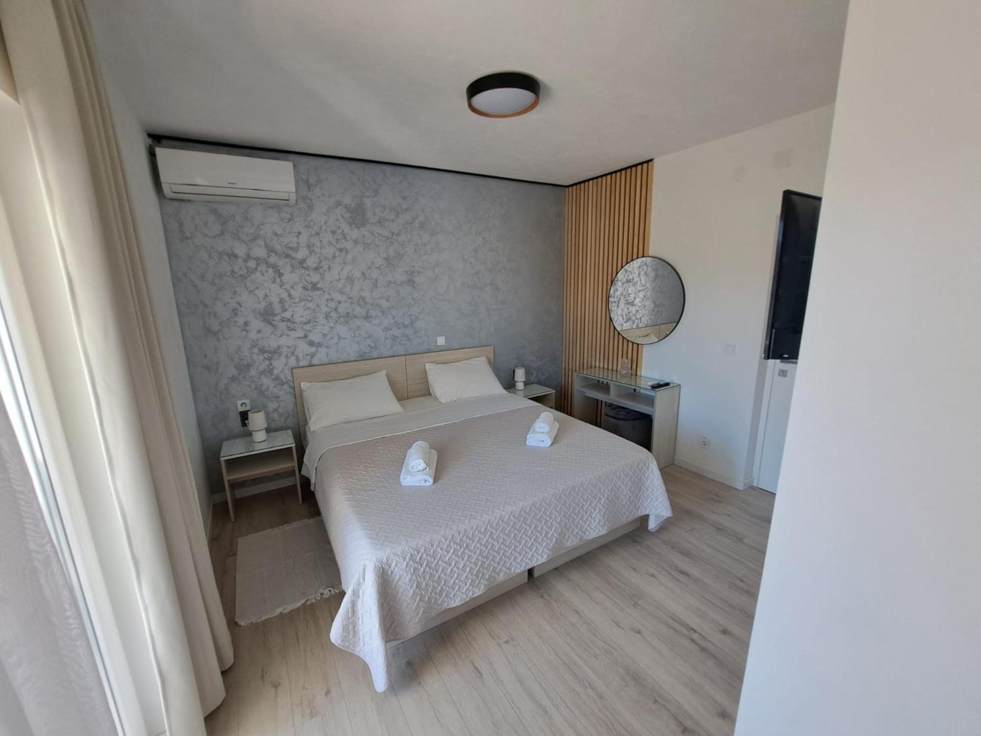 Paulina Harmony Rooms Seget Vranjica Exterior photo
