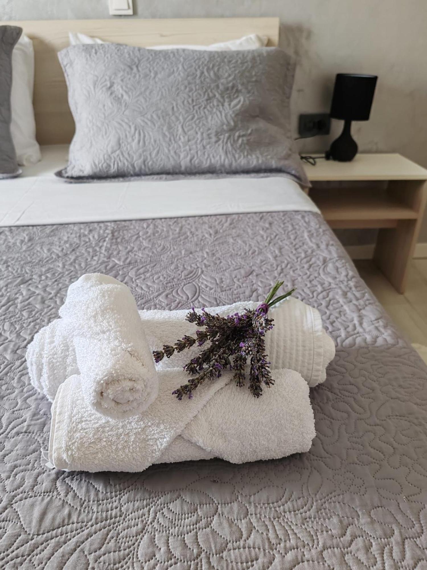 Paulina Harmony Rooms Seget Vranjica Exterior photo